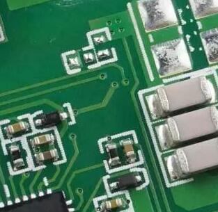 深圳風華貼片電容代理商：怎么判斷貼片電容漏電？